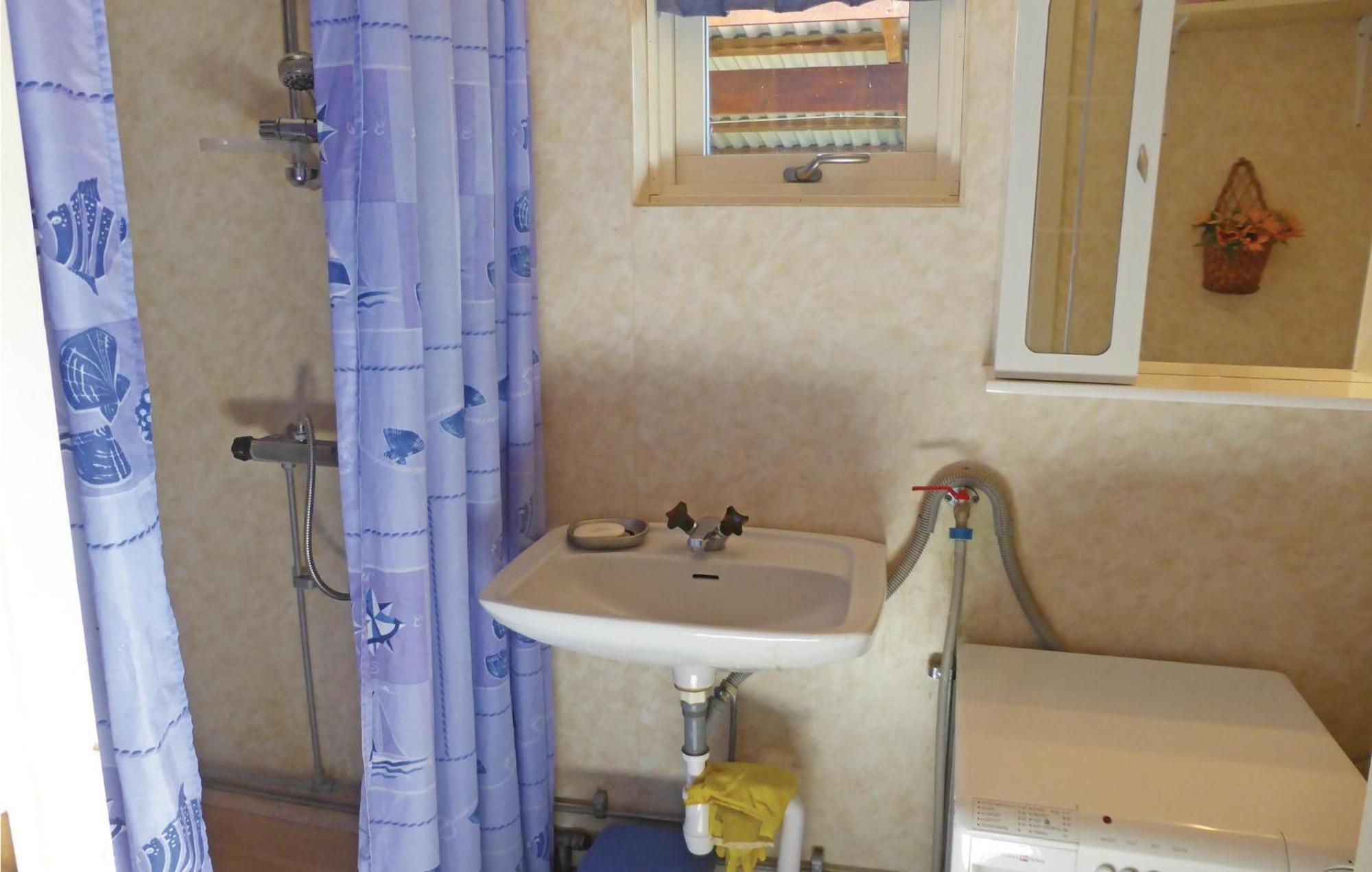 Nice Home In Malmkoeping With Kitchen Malmkoping ภายนอก รูปภาพ